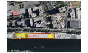 A LOUER AU PORT D'ALFORTVILLE<br />
* TERRE-PLEIN de 3726 m²  <br />
AVEC OU SANS BATIS développés sur 1485 m²